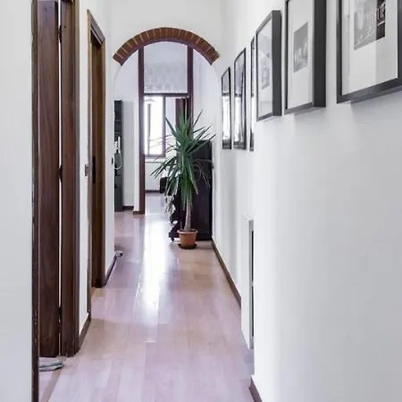 Apartamento Happy & Beautiful Flat In *