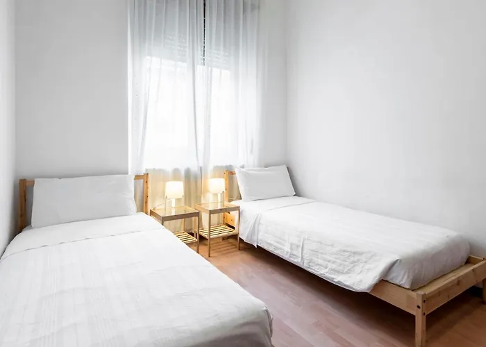 Apartament Happy & Beautiful Flat In